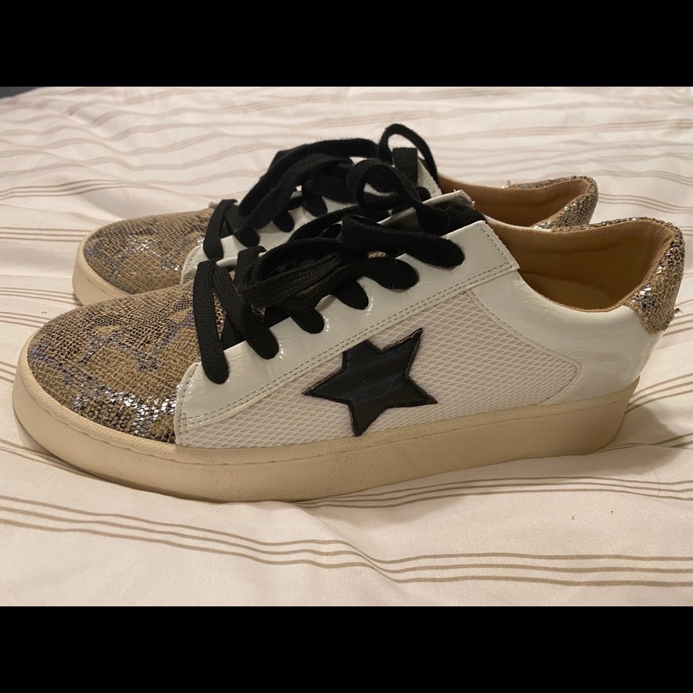 Snake star sneakers